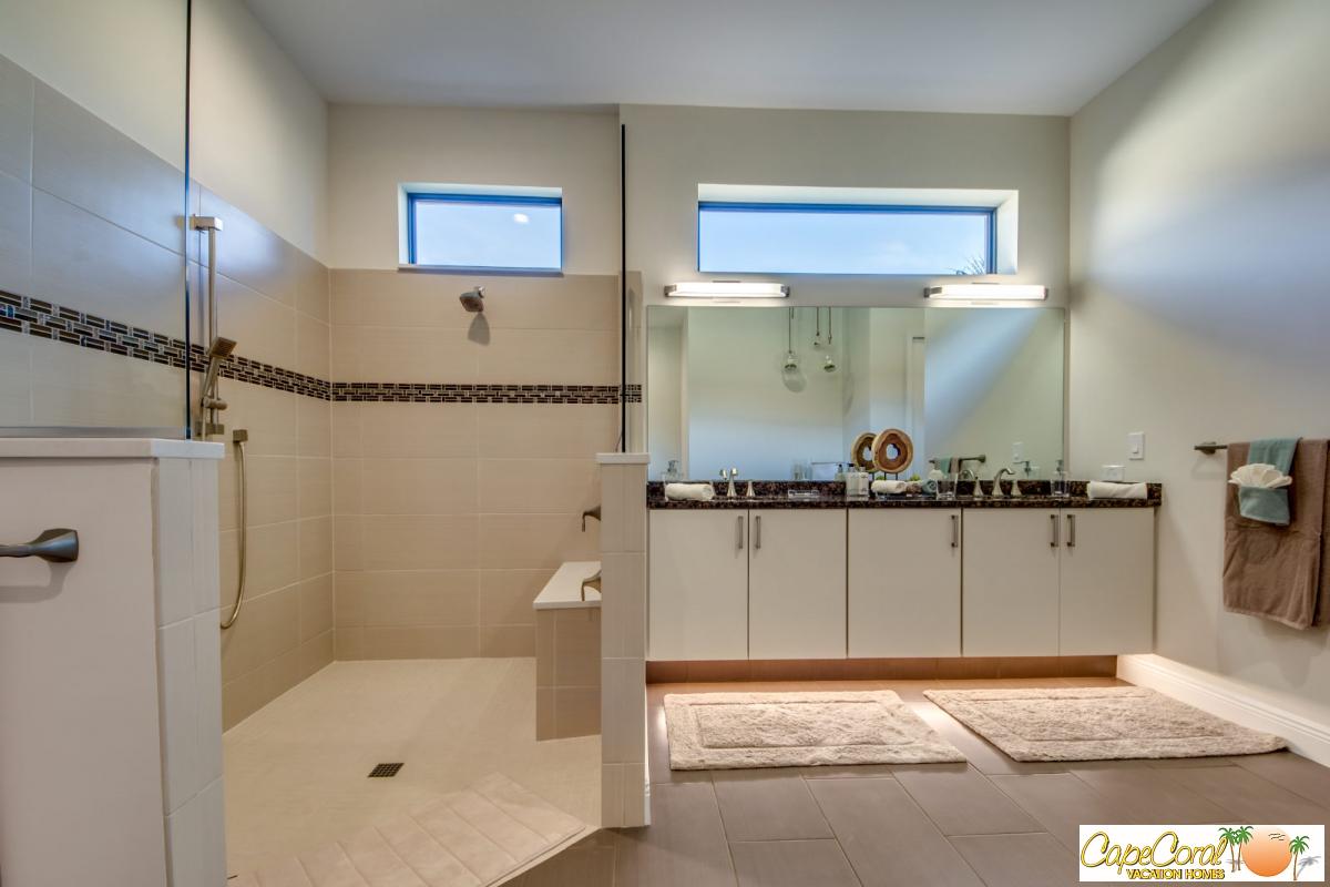 Master_Bathroom_2