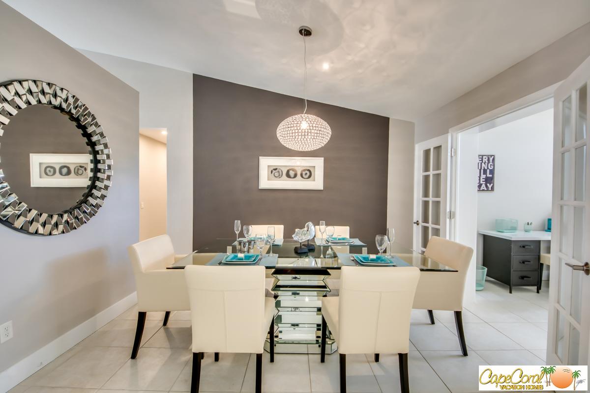 Formal_Dining_Room_2