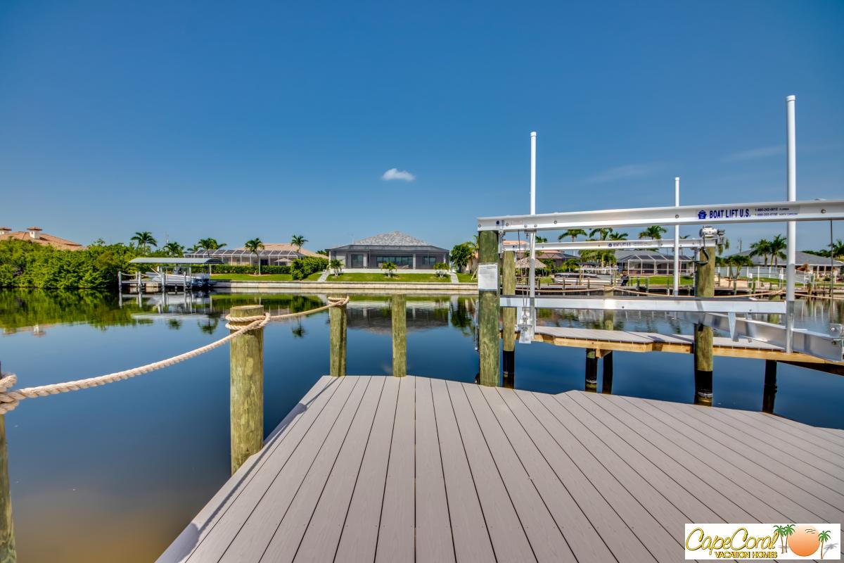 83-Dock-Boat-Lift