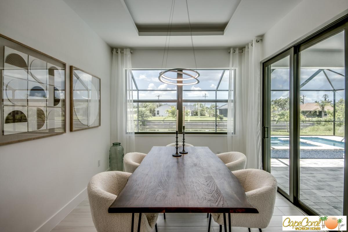 18-Dining-Room