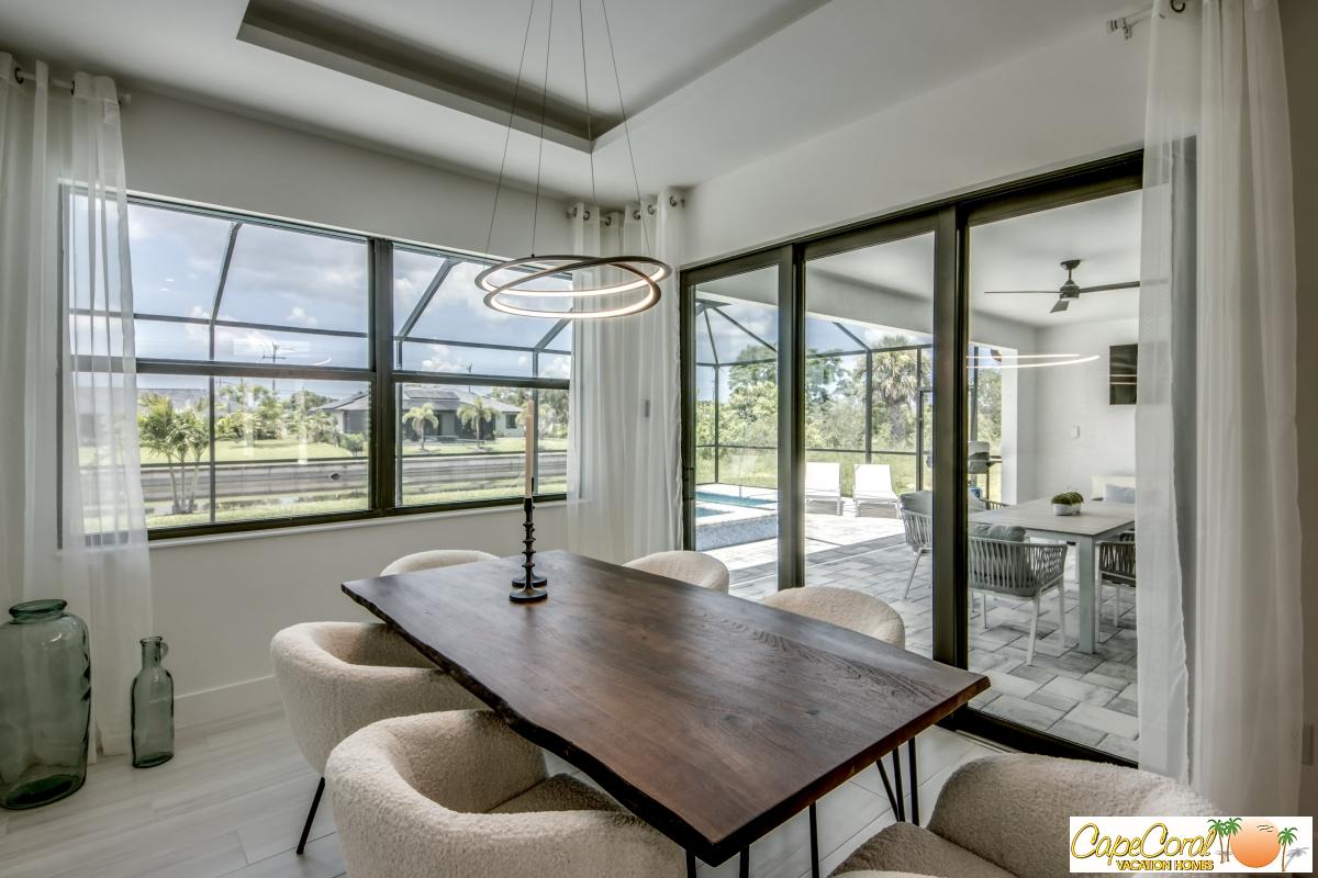 19-Dining-Room