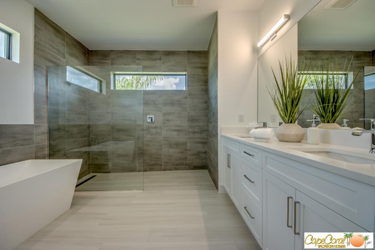 35-Master-Bathroom