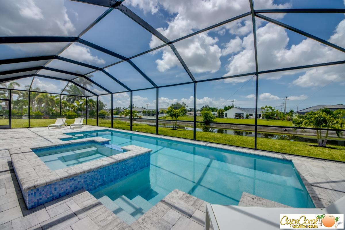 61-Pool-Hot-Tub