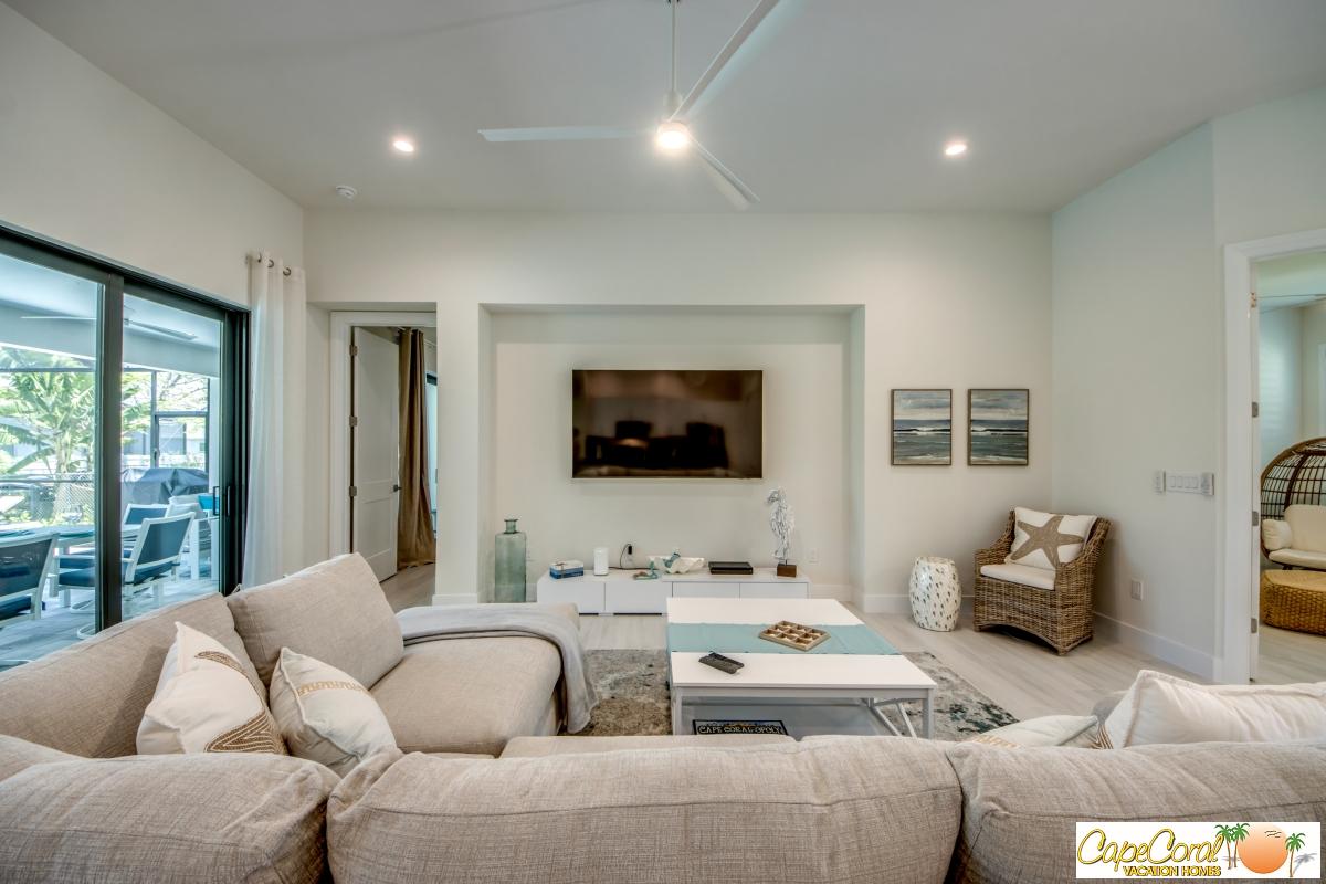 11-Family-Room