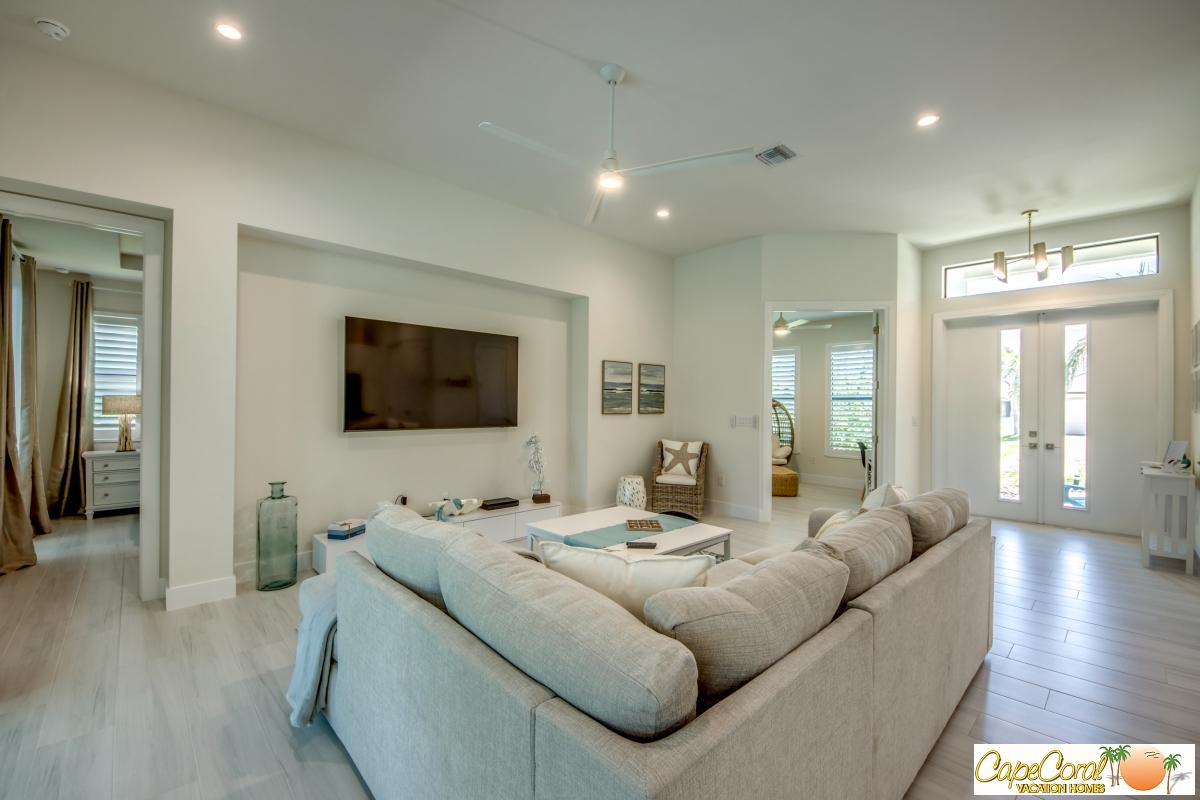 12-Family-Room