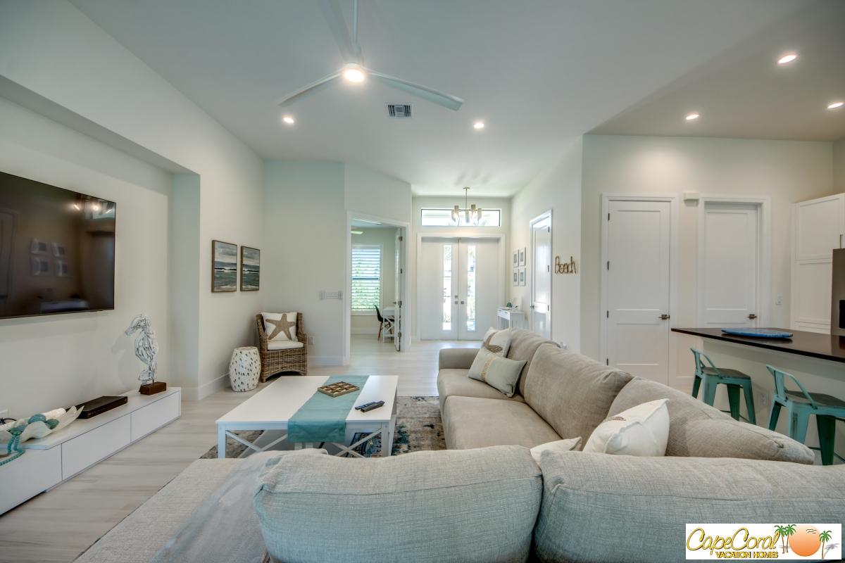 13-Family-Room