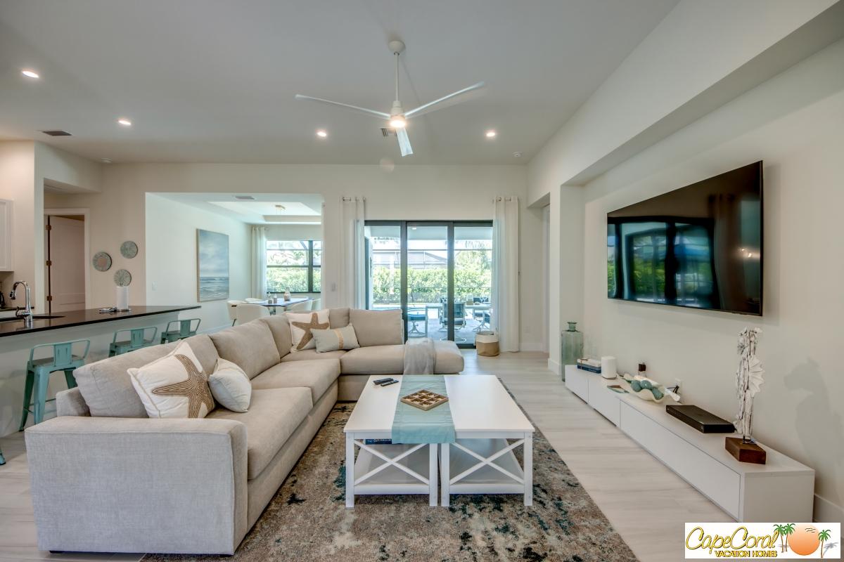 8-Family-Room