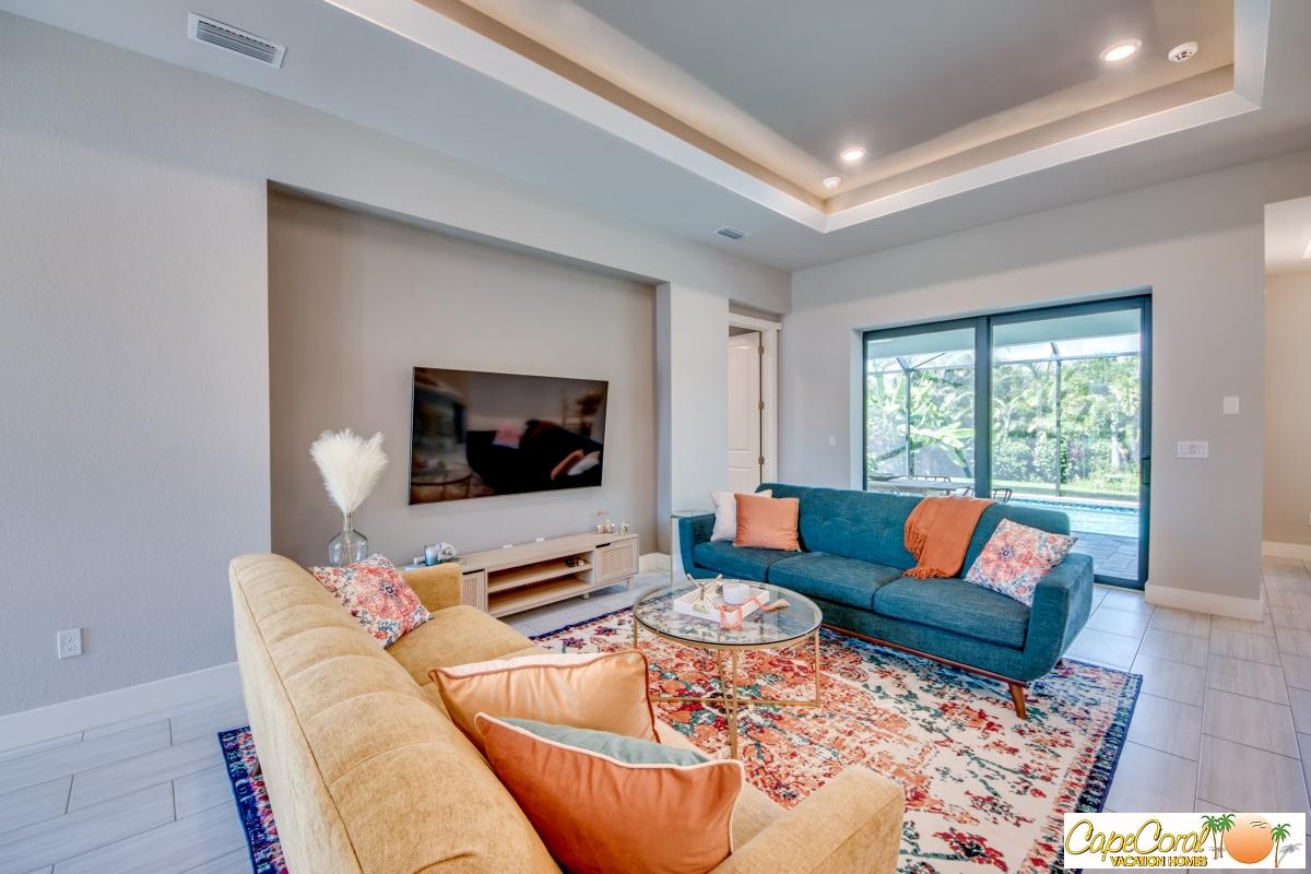 10-Family-Room
